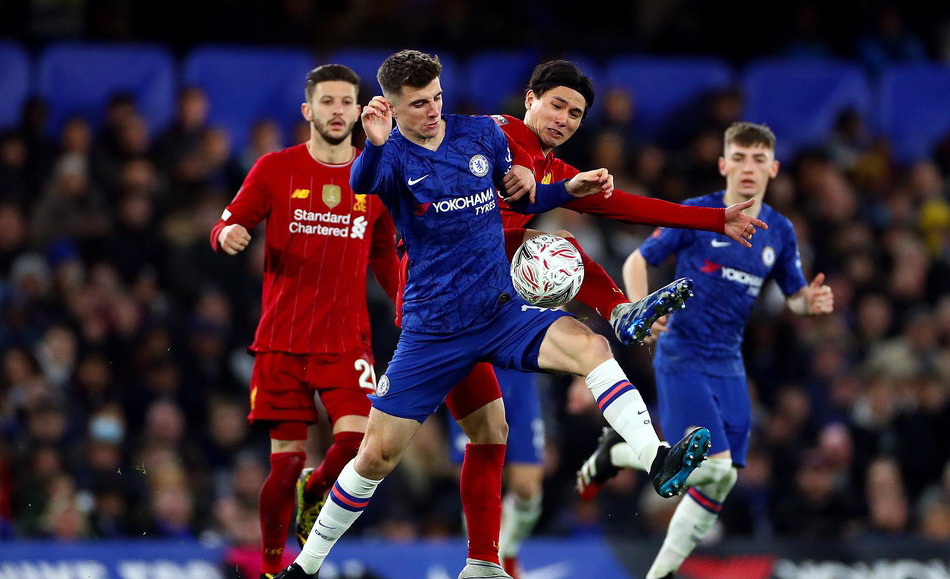 世体：梅西亲签的新秀球星卡被拍卖行估值35000欧元（世体：梅西亲签新秀卡获拍卖行估价3.5万欧元）