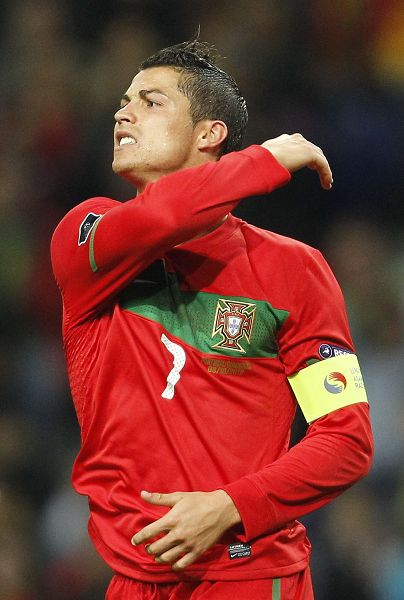 自加盟勇士以来，巴特勒助攻上双的比赛球队5场全胜（加盟勇士后，巴特勒助攻上双时球队5战全胜）